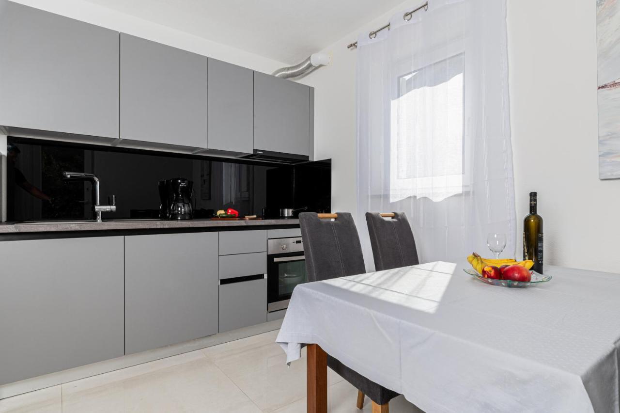 Apartment Bellistra Rabac Bagian luar foto