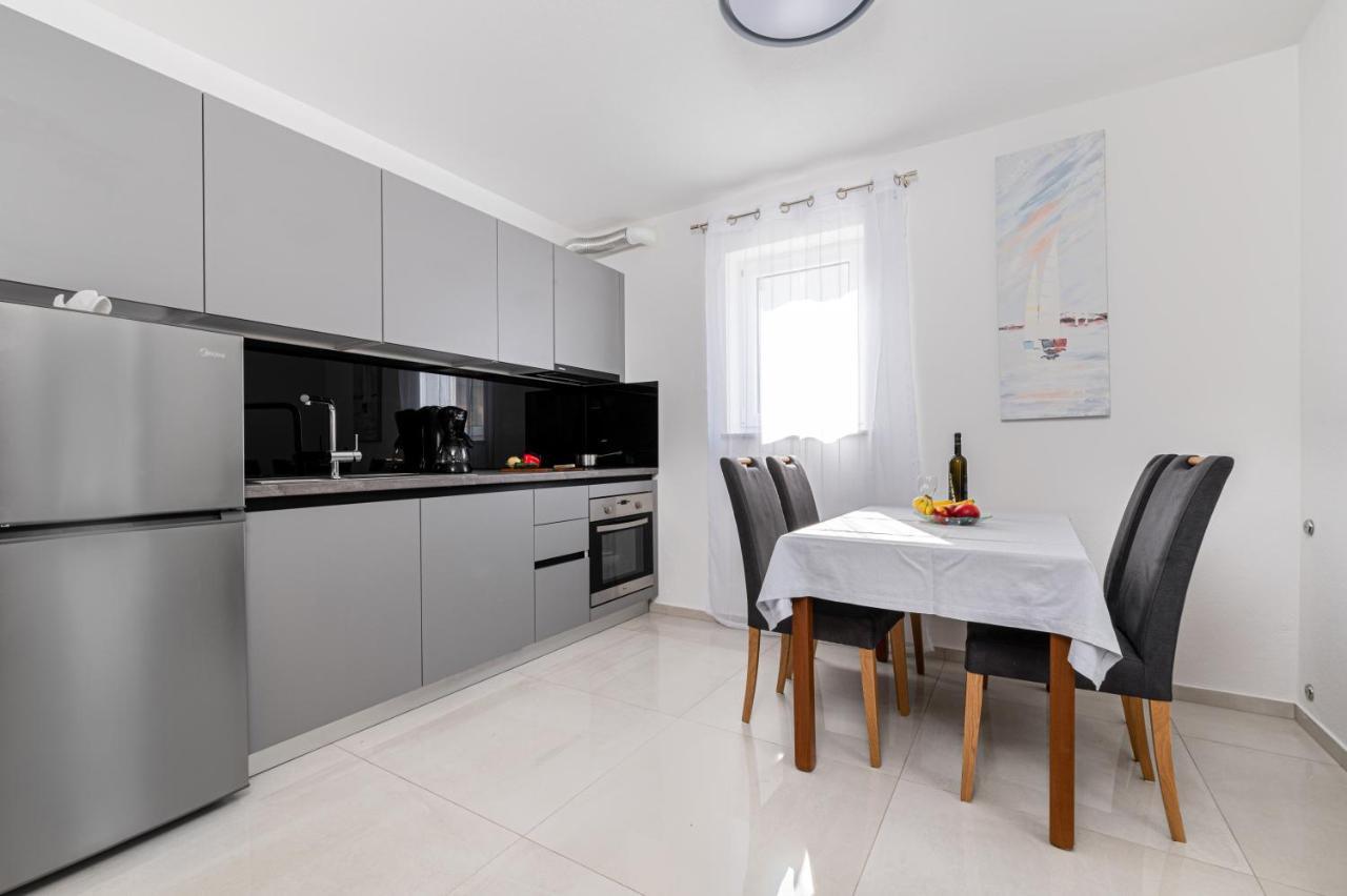 Apartment Bellistra Rabac Bagian luar foto